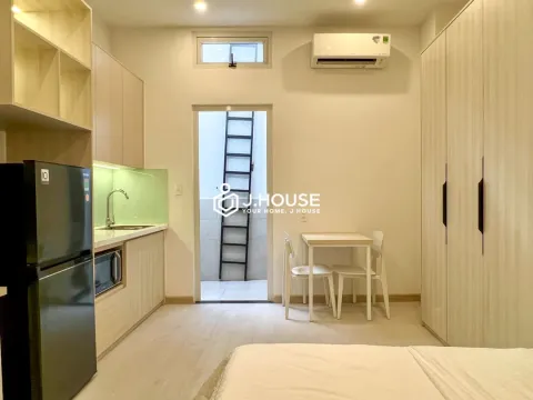 Căn Hộ Hiện Đại, Full Nội Thất, Giá Rẻ tại Phan Tôn, Quận 1