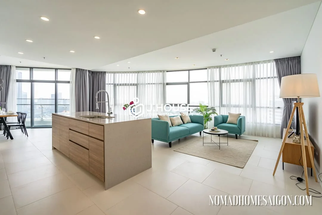 Luxury 3BR for Rent at City Garden, Panoramic View, High Floor