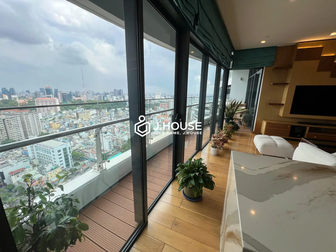 Spacious 3BR for Rent at City Garden, High Floor, Panoramic View