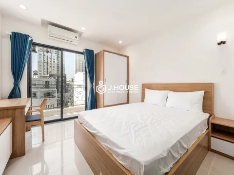 Cho thuê căn hộ 1PN hiện đại, ban công tại TOD Thảo Điền (Trục x01)