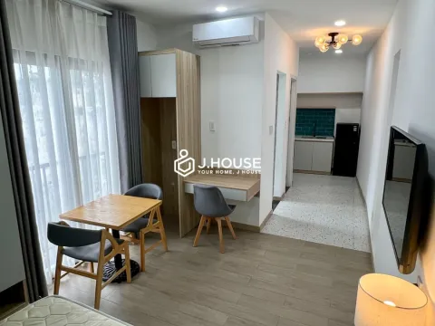 Cho Thuê Căn Hộ Studio Hiện Đại tại Aura Living, Quận 3