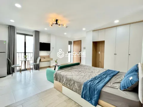 Cho Thuê Căn Hộ Studio Đầy Đủ Nội Thất Tại Aura Living, Quận 3