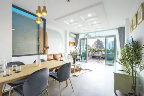 Premium Devol 1-Bedroom Apartment Rental with Private Terrace, D1