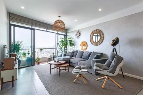 Rent City Garden 2 BR Apartment 117m2 High Floor Boulevard Tower