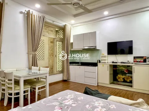 Affordable Studio Apartment District 1 - Lien Chi House