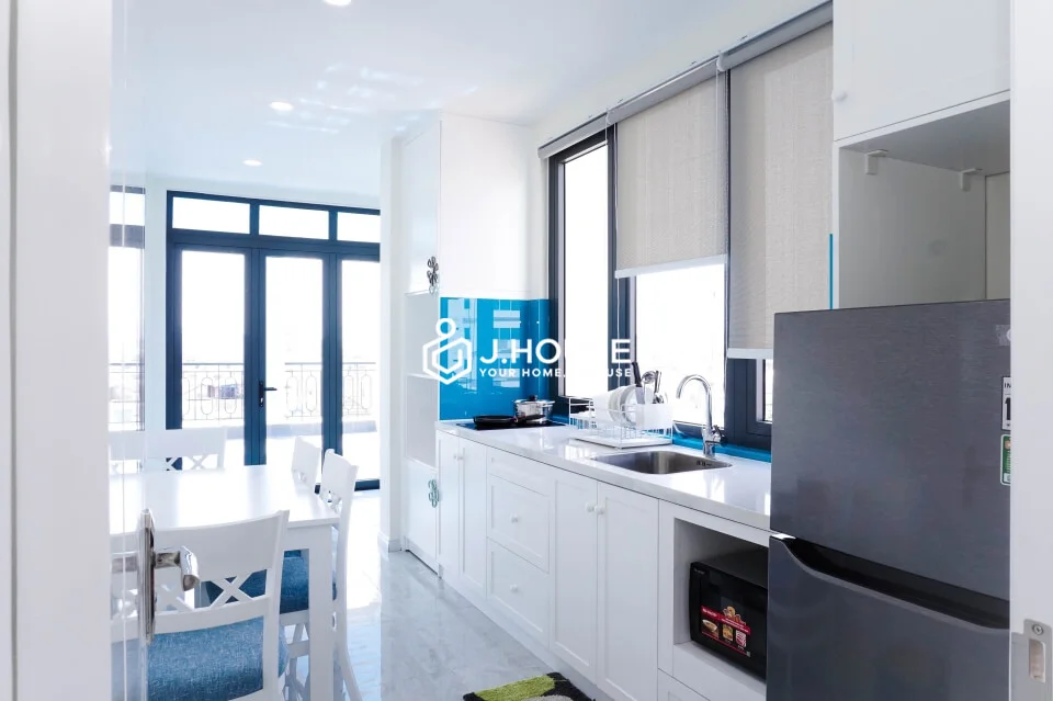 Căn Hộ 2PN Ban Công Sân Vườn 30m2 Tone Xanh Trẻ Trung SkyHome Phú Nhuận