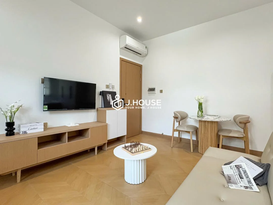 Serene Studio 33m2 with Street View at Nest Metro Thao Dien District 2