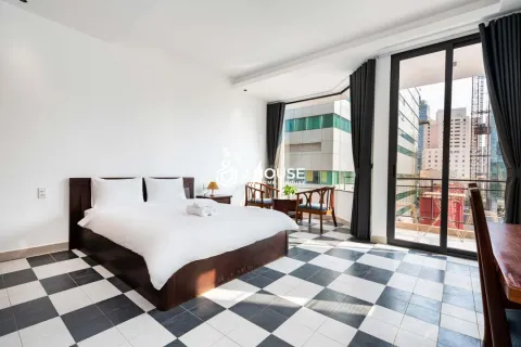 Studio with Balcony and Bathtub for Rent District 1 - ARISTA