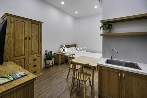 Affordable Compact Studio for Rent with Window in Phu Nhuan Vietstay