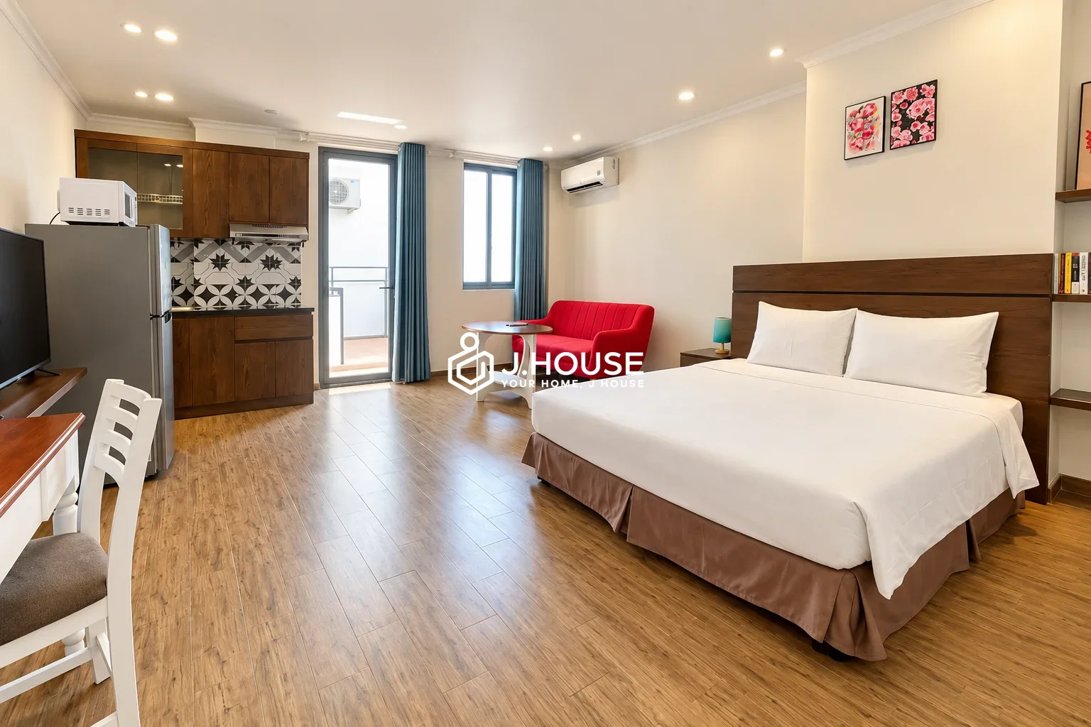 Studio Apartment with Balcony, Bathtub, Washer at Genuss Thao Dien