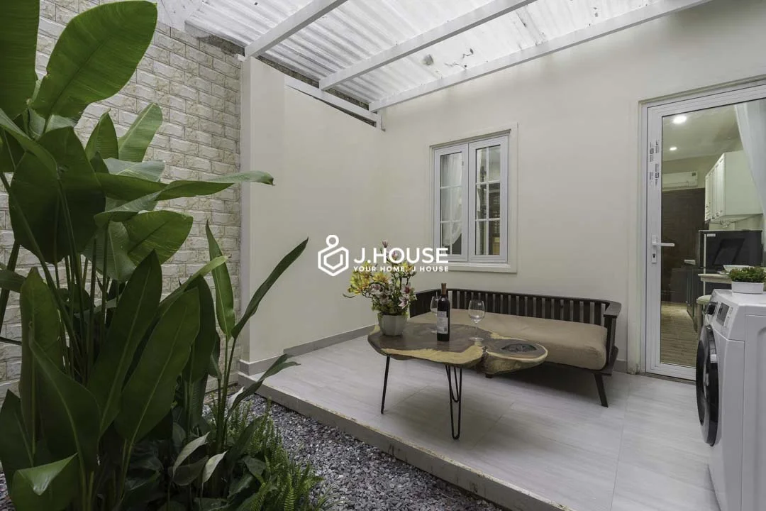 Garden Studio Apartment for Rent in District 1 - Full House