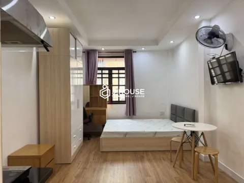 Căn Hộ Studio Yên Tĩnh Có Cửa Sổ Quận 1 - Infinity Apartment