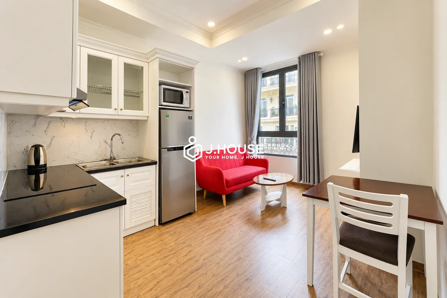 Bright 1BR Apartment with Bathtub and Washer in Genuss Thao Dien