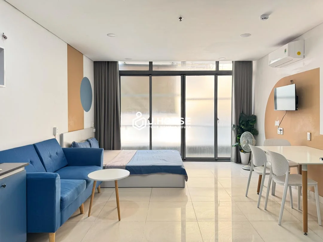 Balcony Studio for Rent in Tan Dinh District 1 - Milan Apartment