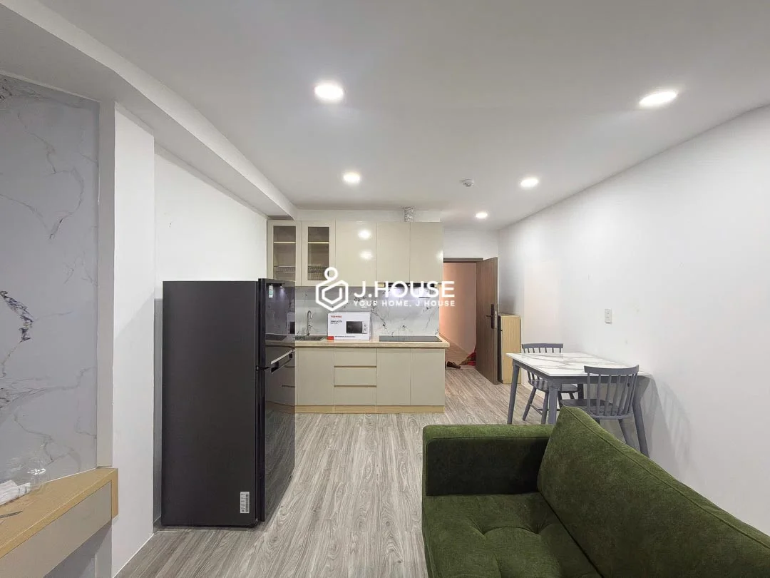 Spacious 1BR Apartment for Rent with Window & Laundry - Joo House D5