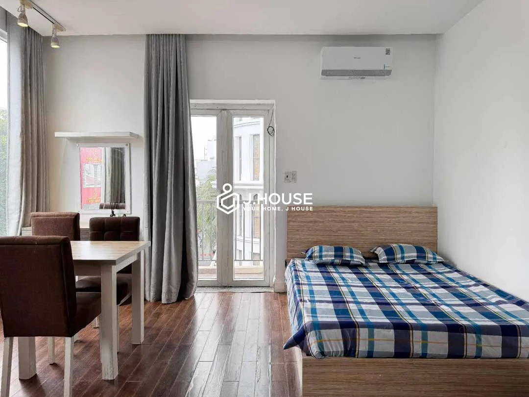 Thuê Studio Thoáng Sáng Gần Sân Bay TSN Tân Bình - MK House