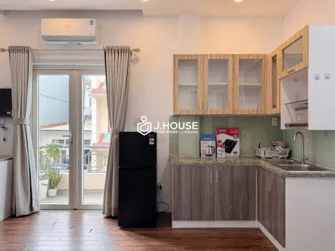 Thuê Studio Gần Sân Bay TSN Có Ban Công Tại MK House