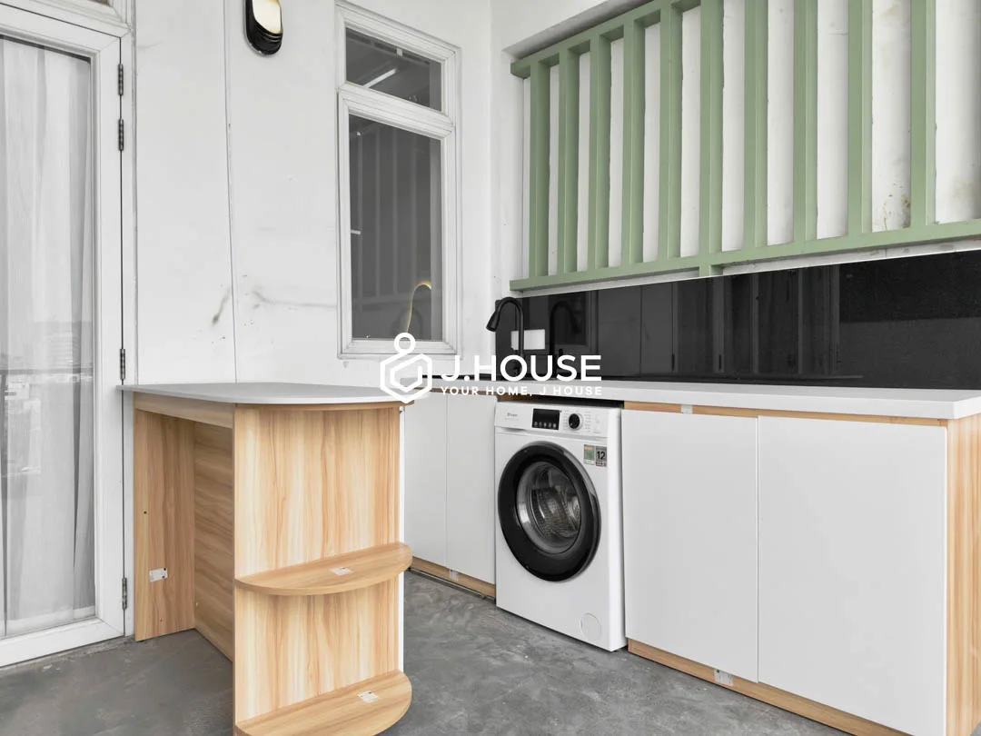 Cho Thuê Căn Hộ 1PN Ban Công Máy Giặt Riêng Tại HL Apartment Quận 7