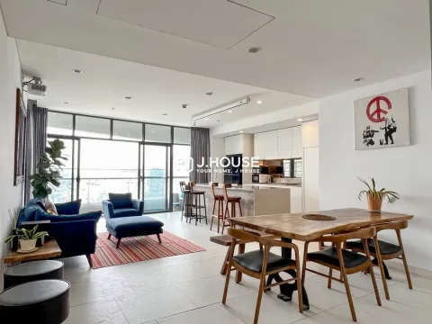 Modern 3-bedroom City Garden Apartment, high floor, nice view