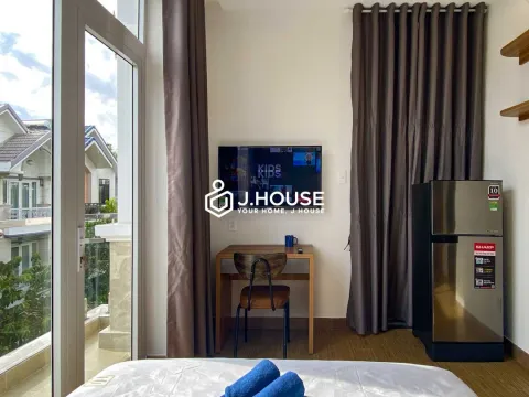 Thuê Căn Hộ Studio Ban Công Dịch Vụ Tiện Nghi Tại Lynh Apartment Q7