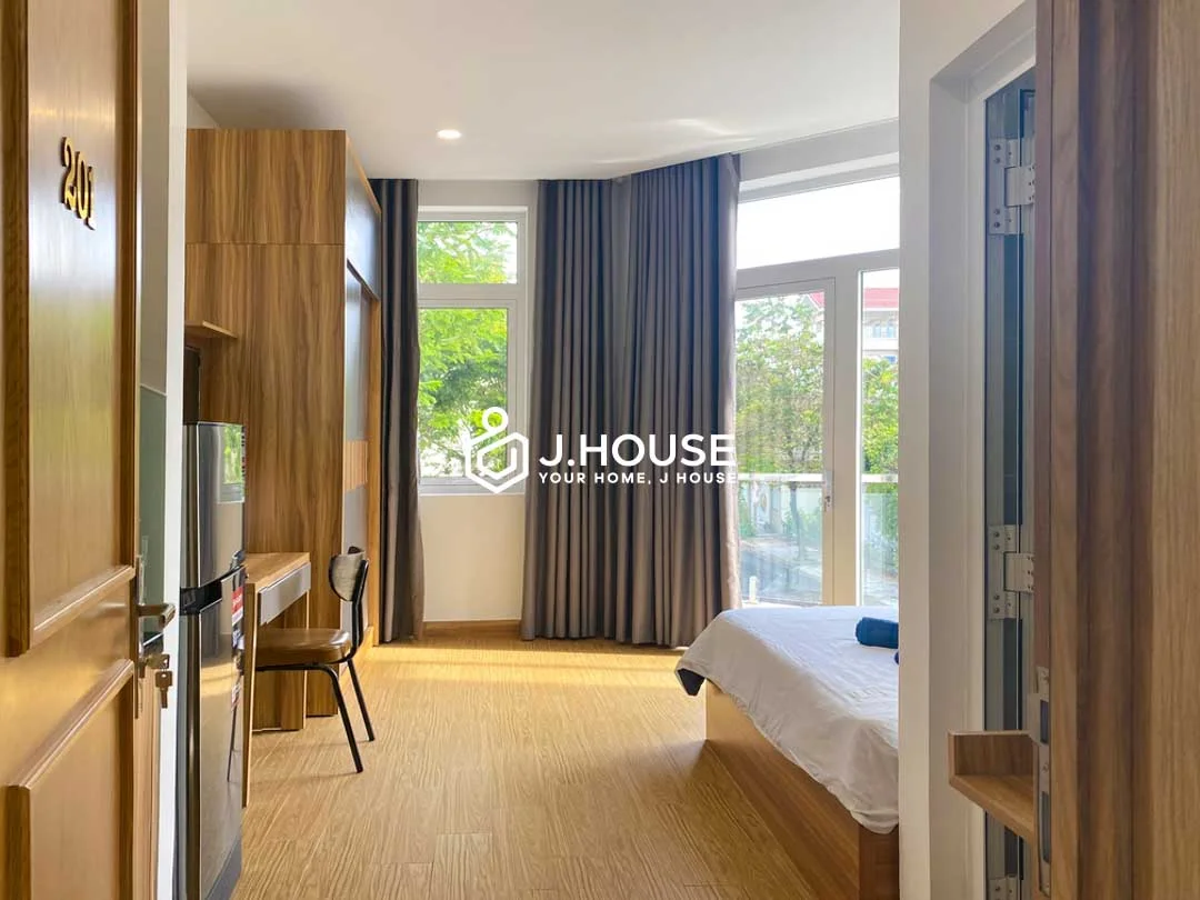Cho Thuê Căn Hộ Studio Quận 7 Ban Công Thoáng View tại Lynh Apartment