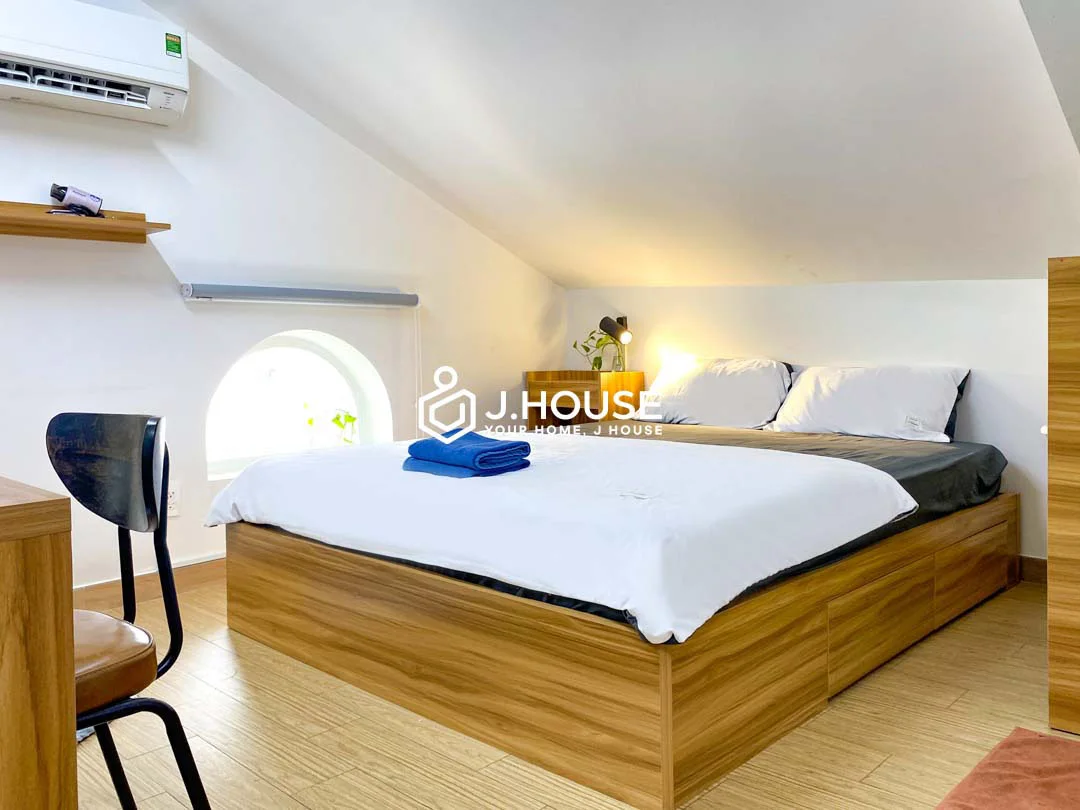 Cho Thuê Căn Hộ Studio Áp Mái Hiện Đại tại Lynh Apartment Quận 7