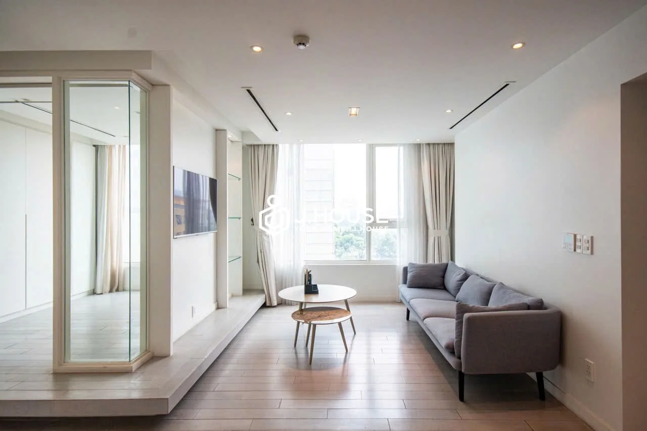 Leman Luxury 2BR Apartment for Rent District 3, Great for Live & Work