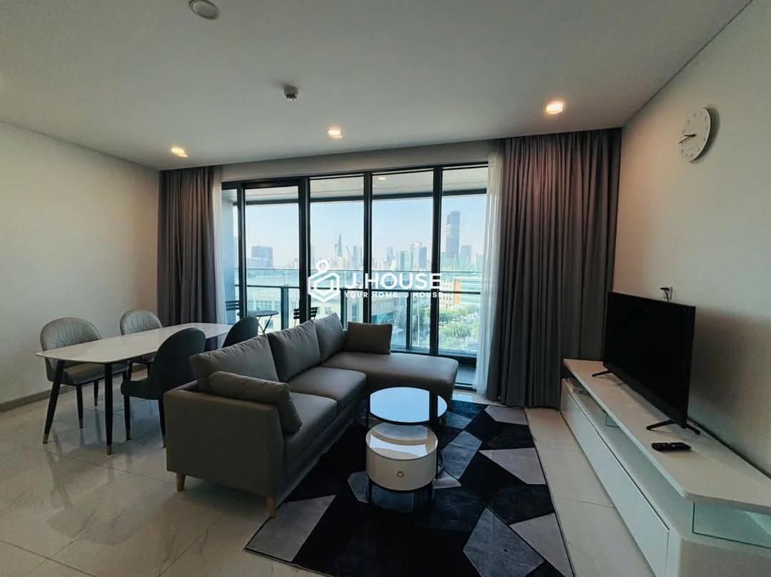 Classy 2BR Sunwah Pearl Apartment for Rent | Silver House River View