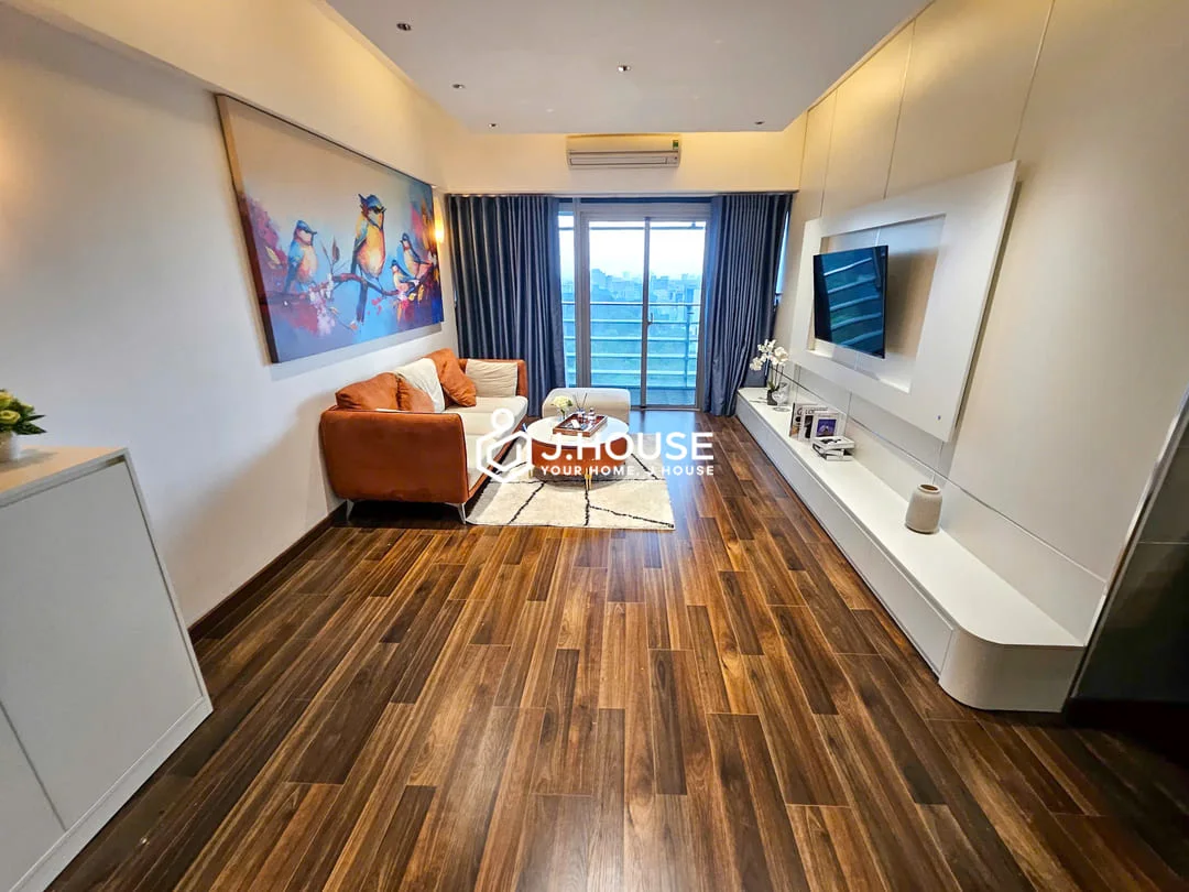 Vibrant 2BR Sailing Tower for Rent | High-Floor Artistic Oasis