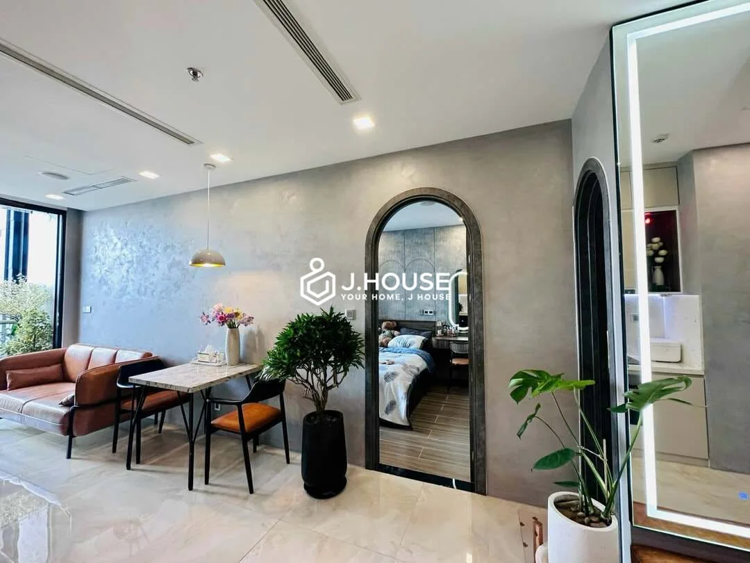 Bold 1BR Vinhomes Golden River for Rent | River View