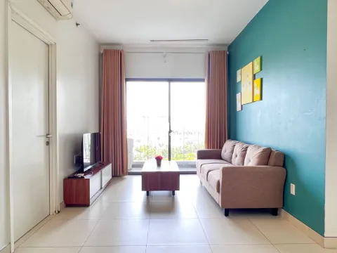 Elegant 2BR Masteri Thao Dien Apartment for Rent | Pool View