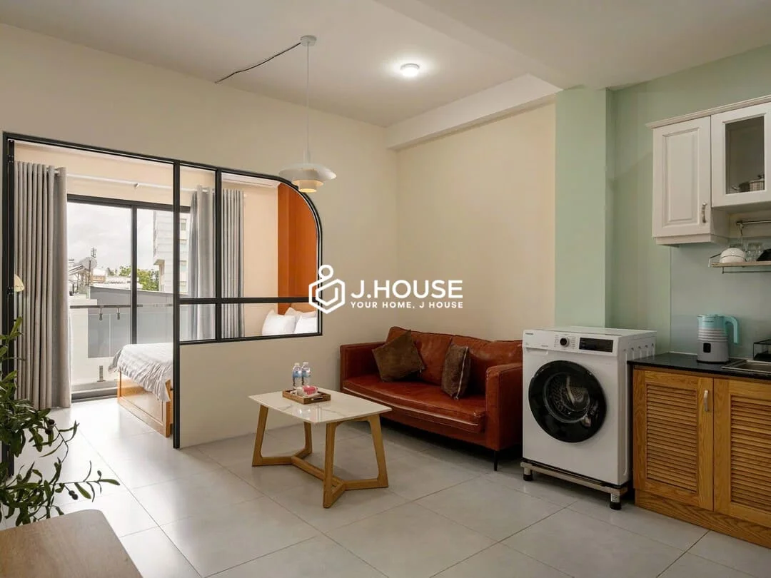 For Rent 1-BR Apt with Balcony & Bathtub at DKA Building HCMC