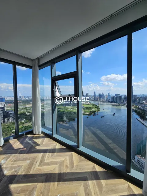 Scenic 3BR Sunwah Pearl Apartment for Rent | Silver House River View