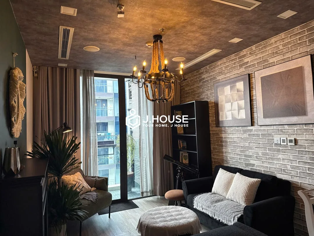 Artistic 1BR Vinhomes Golden River for Rent | High Floor City View