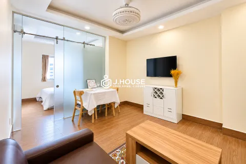 Cozy 1-Bedroom Serviced Apartment at Rome Apartment, Thao Dien