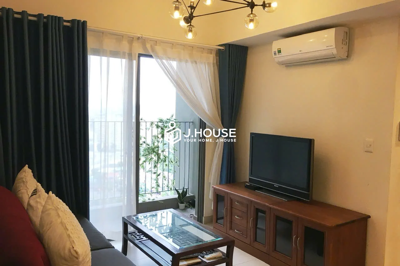 Spacious 1BR Apartment for Rent at Masteri Thao Dien with City Views