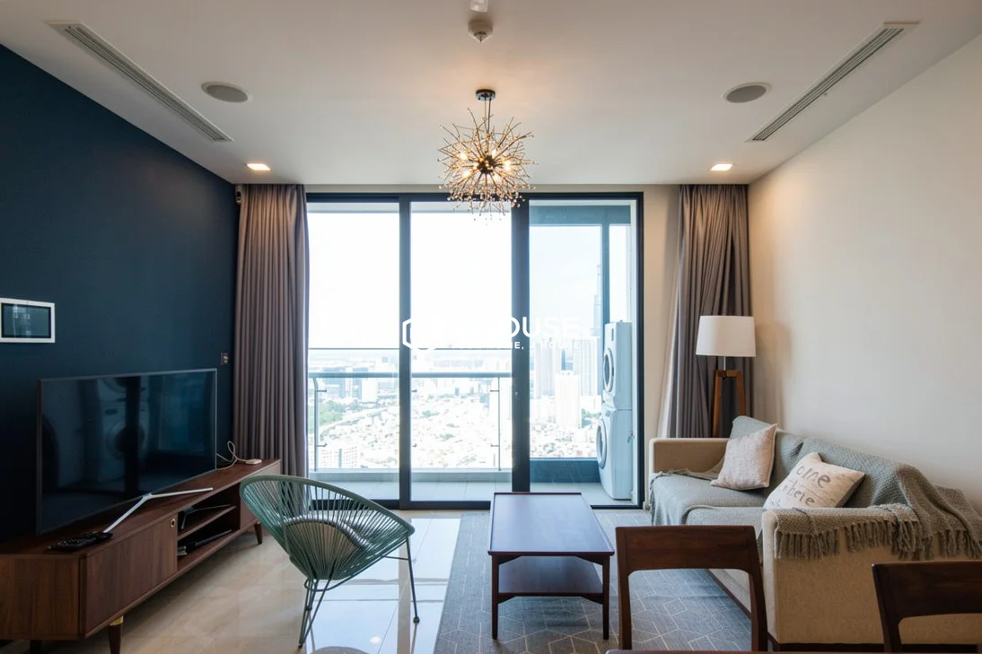 Cho Thuê Căn Hộ 2PN Sáng Sủa Tại Vinhomes Golden River, View Đẹp