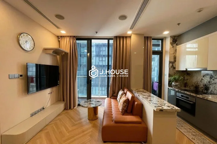 Cho Thuê Căn Hộ 2PN Ấm Cúng Tại Vinhomes Golden River, Quận 1